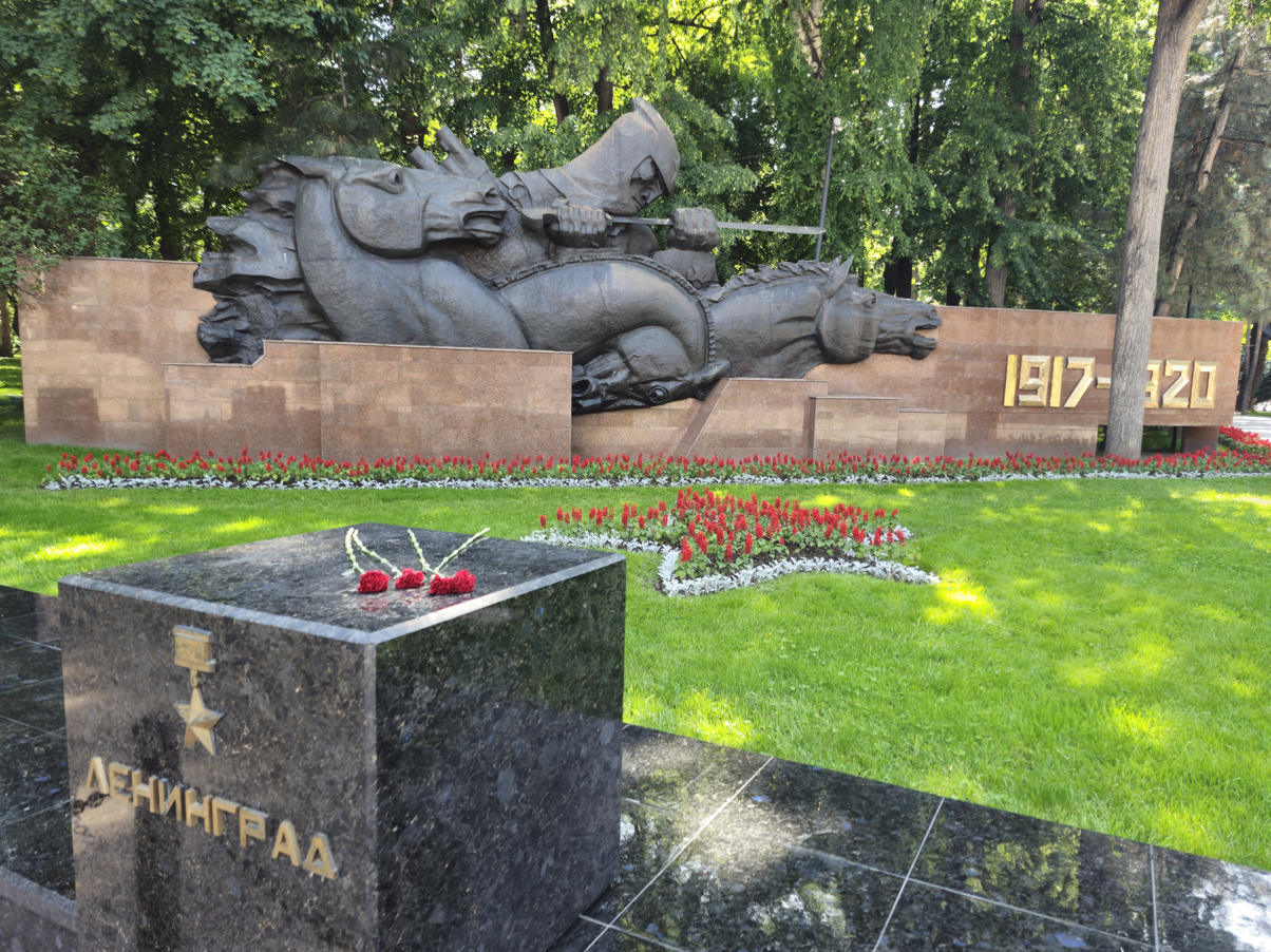 Monument to the Brest Hero-Fortress Defenders