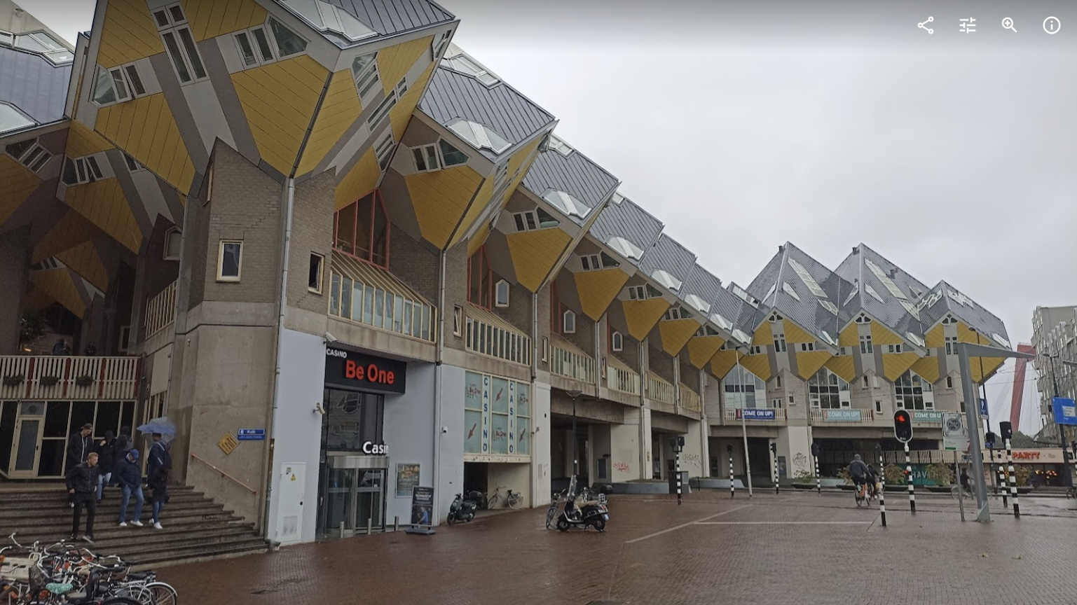Kijk-Kubus (Cube Houses)