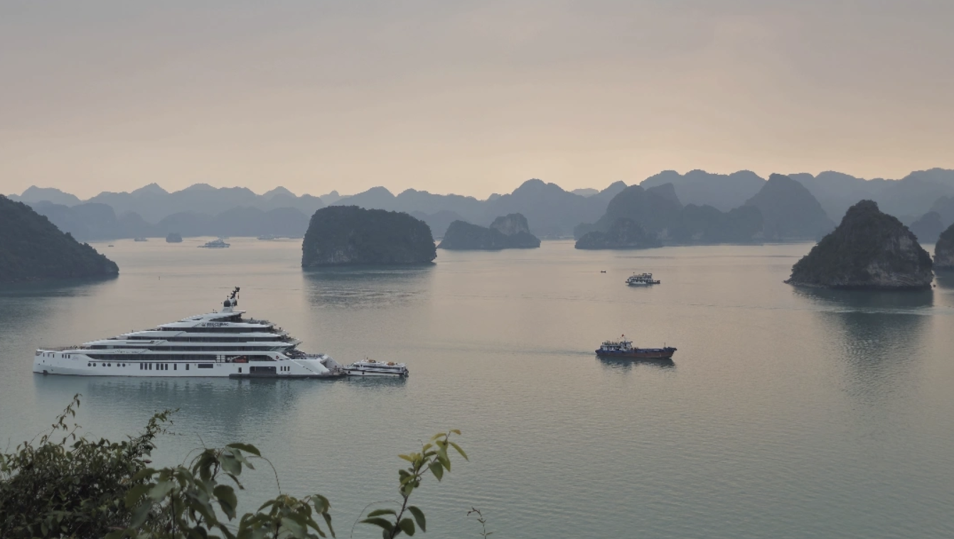 Ha Long Bay